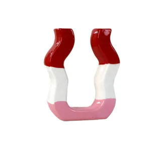 Leo Vase - Sweet & Suave